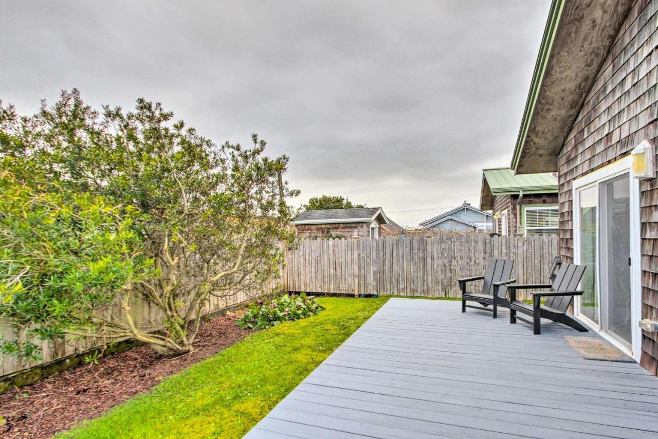 Airy Coastal Escape With Deck - Steps To Beach! Пасифик-Бич Экстерьер фото